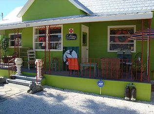221 N Safford Ave, Tarpon Springs, FL 34689