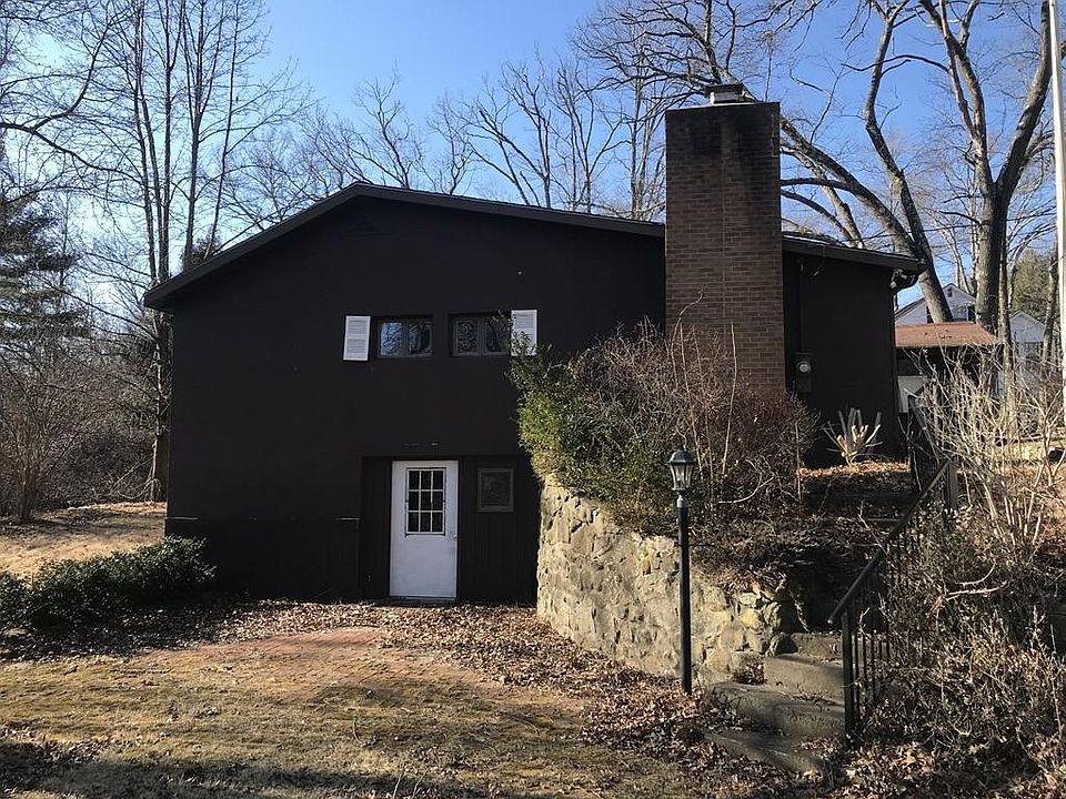 176 Rivulet St, Uxbridge, MA 01569 Zillow