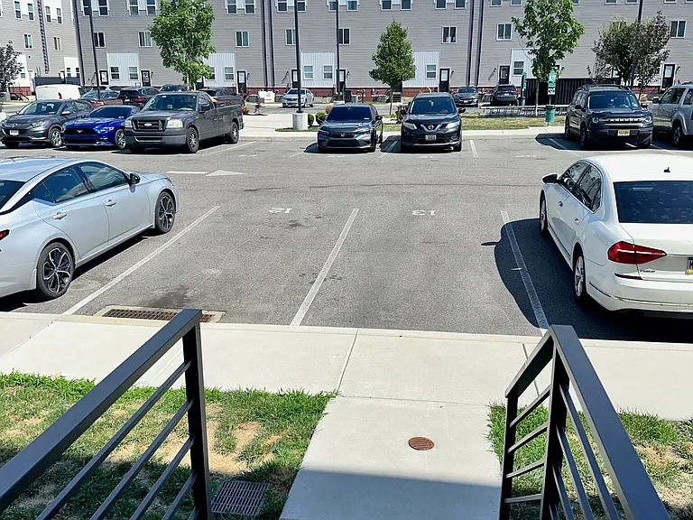 2500 E Tioga St #C15 — Photo 3