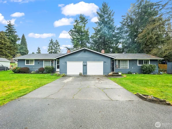 8124 8126 44th Street W, University Place, WA 98466