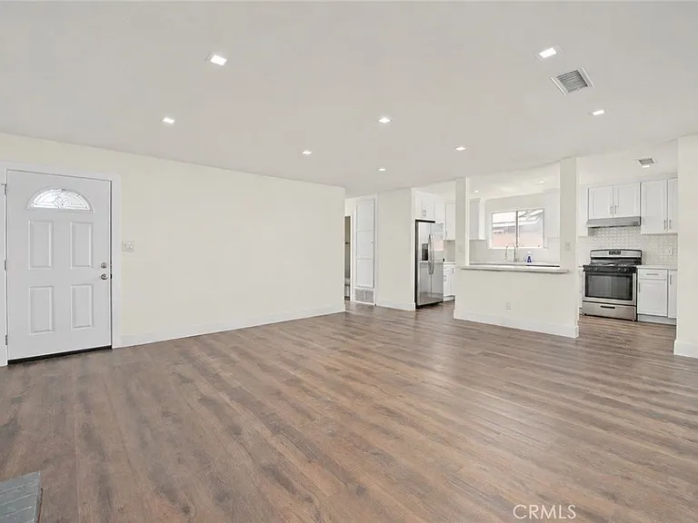 7429 Kentland Ave — Photo 8