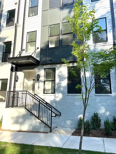 119 N Franklin St #100 Photo 1