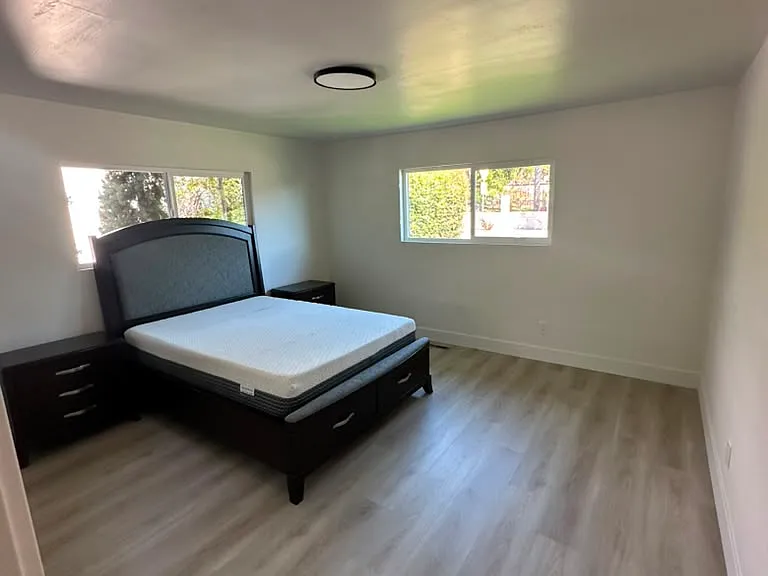 5550 Encina Dr — Photo 1