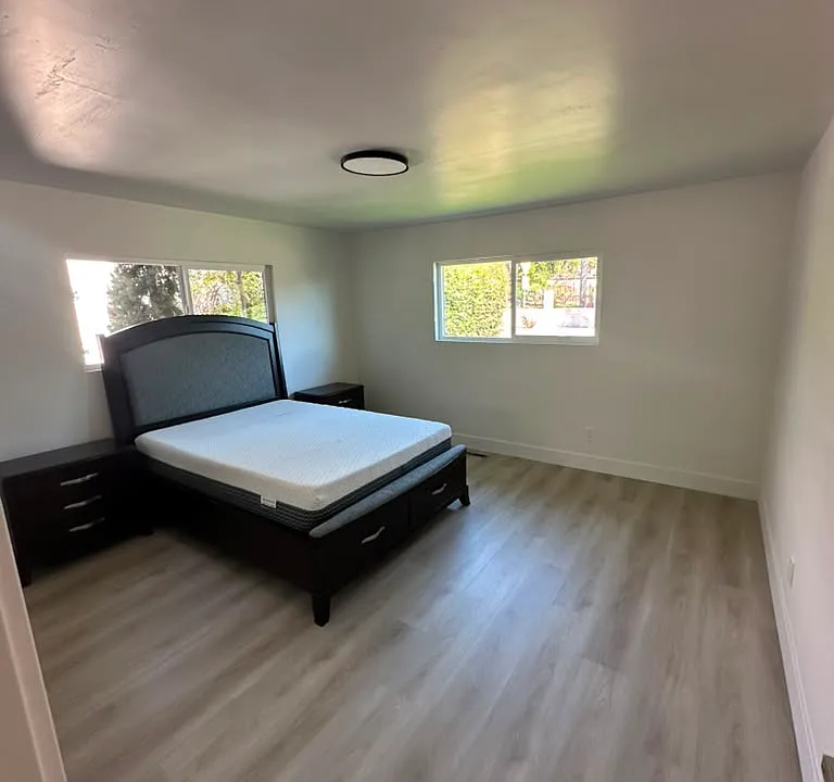 5550 Encina Dr