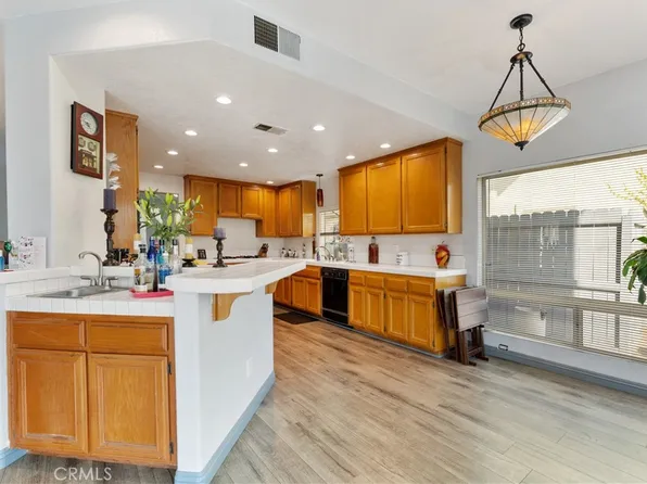 10252 Laurelwood Ln, Downey, CA 90242