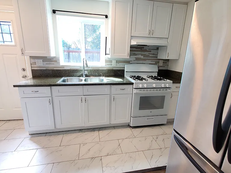 6552 Aldea Ave — Photo 5