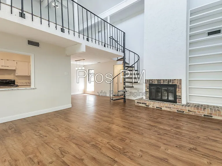 9512 Amberton Pkwy — Photo 7