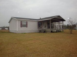 320 Cole Rdg, Hortense, GA 31543