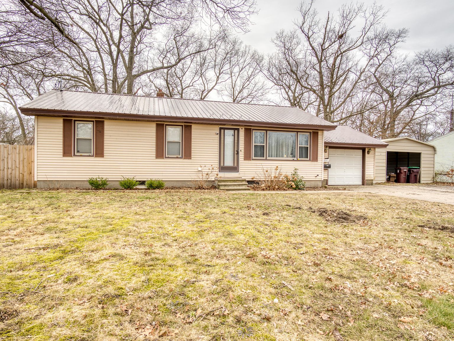 431 E Giles Rd, Muskegon, MI 49445 Zillow