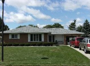 634 Brynhaven Dr, Oregon, OH 43616