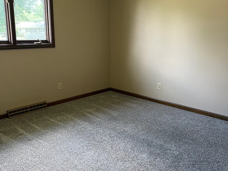 1119 Morningside Dr — Photo 10