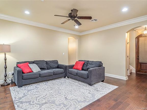 4th image of 538 Dogwood South Ln