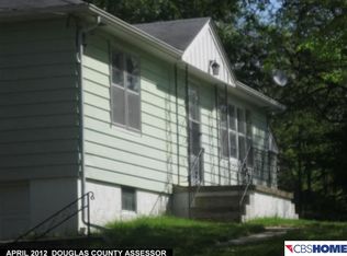 7607 N 33rd St, Omaha, NE 68112