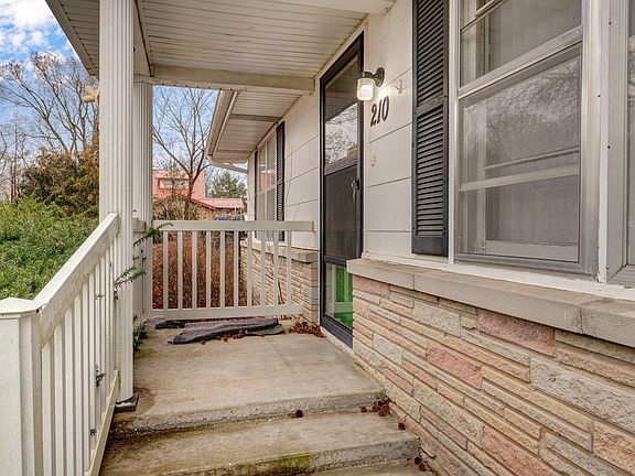5th image of 210 W Mount Vernon Road