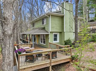 12 Chase Dr, Candler, NC 28715