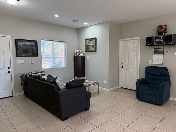 4th image of 2815 E Campo Bello Dr #2