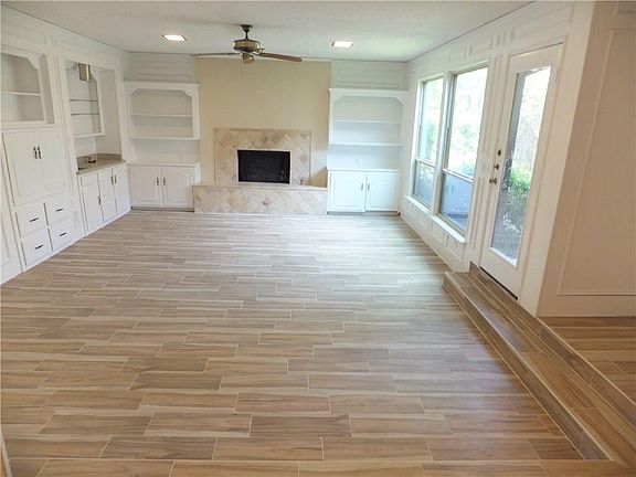 5th image of 10646 Pagewood Dr