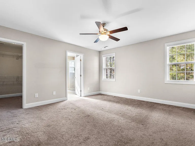 290 Adams Cir — Photo 31