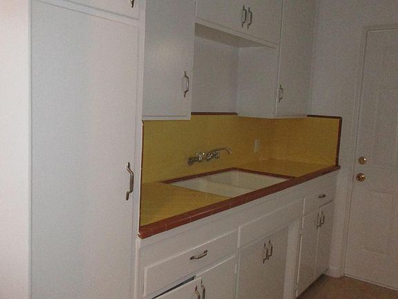 4th image of 4631 Bayard St