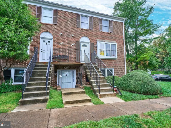 1050 Brixton Ct, Sterling, VA 20164