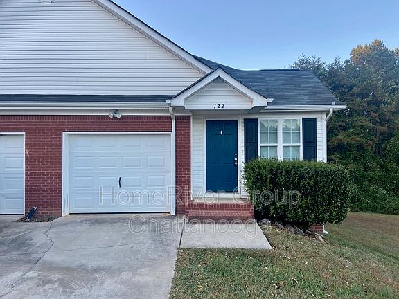 3rd image of 122-124 Musket Dr