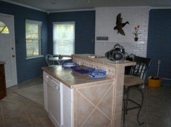 5th image of 142 Cedar Shores Ln
