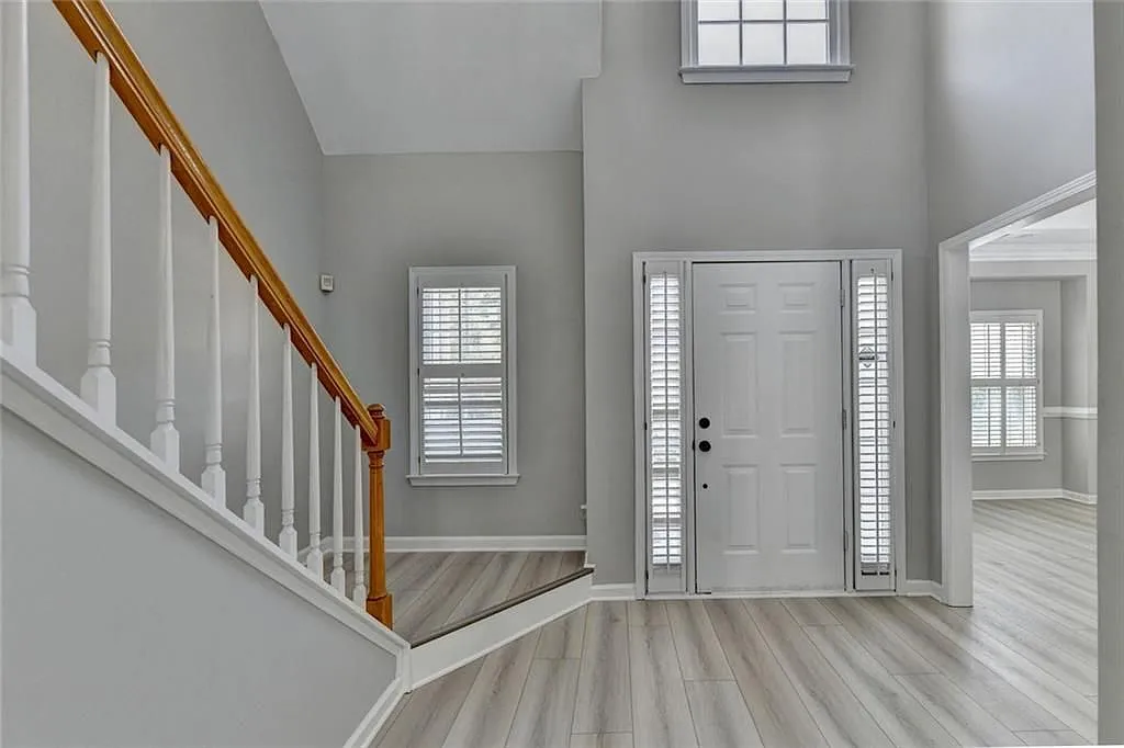 4 bed, 3.0 bath, 2703 sqft, $3,900 — Photo 4