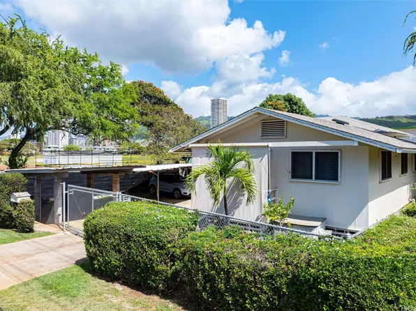 2724 Date St, Honolulu, HI 96816