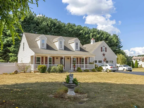 114 Meadowdale Dr, Stuarts Draft, VA 24477