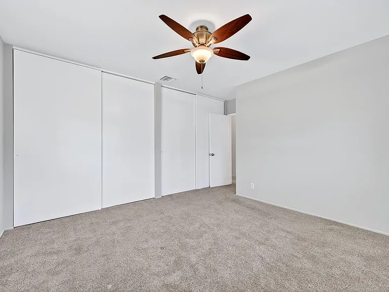 4913 Premiere Ave — Photo 25