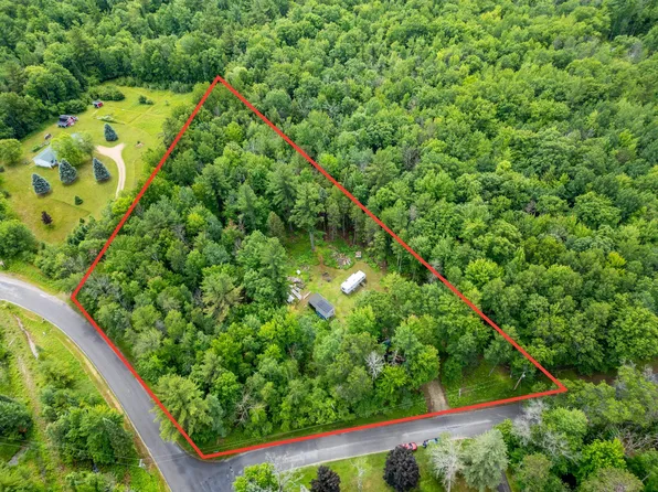 W7124 Wood Duck Ln, Crivitz, WI 54114