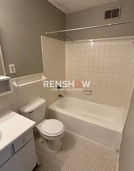 3247 Thirteen Colony Mall #3A — Photo 12