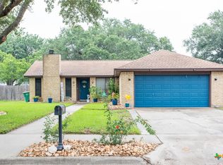 207 Glenmore St, Victoria, TX 77904