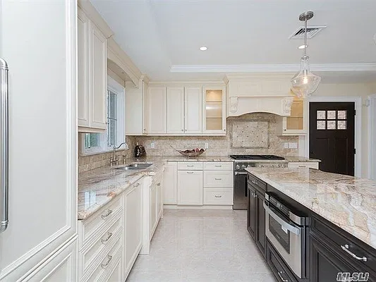 Sold by Douglas Elliman | media 4