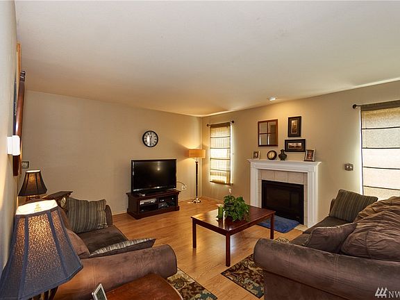 3rd image of 19206 206th Street Ct E