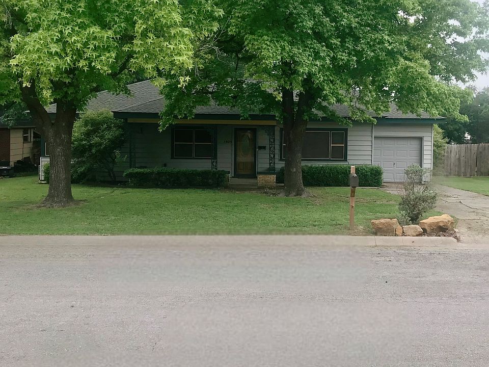 1st image of 1405 Hillcrest Blvd
