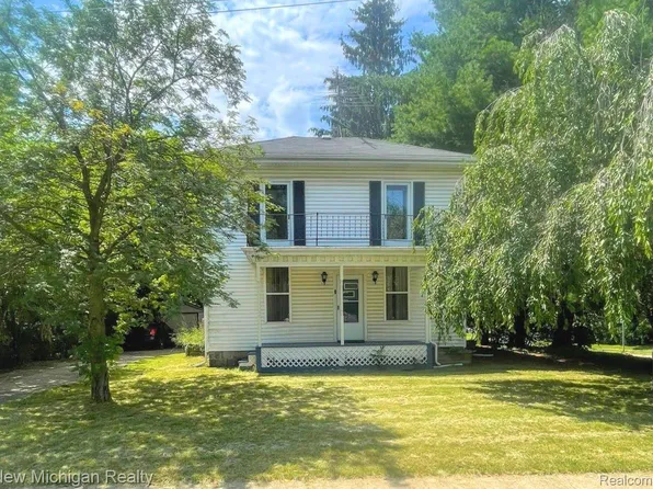 804 Hadden Ave, Howell, MI 48843