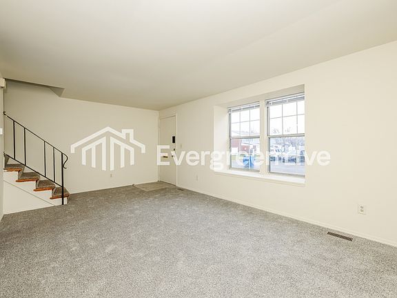 5th image of 7560 Mount Hood Dr