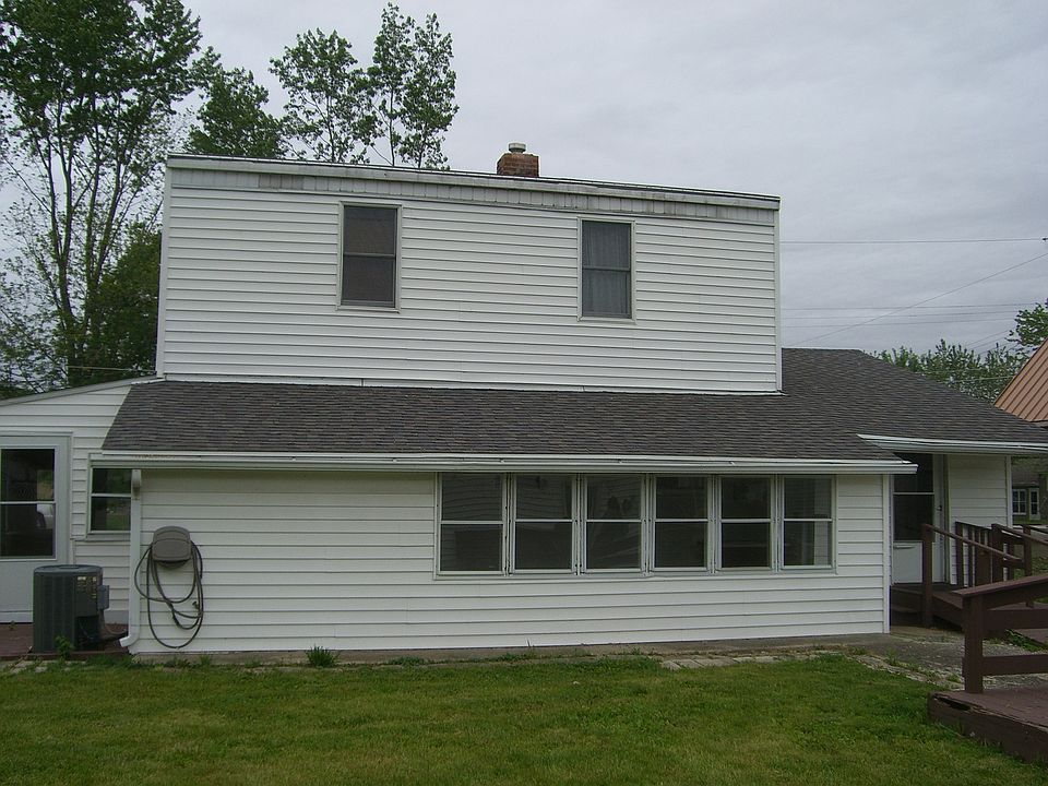 2nd image of 404 23rd Ave