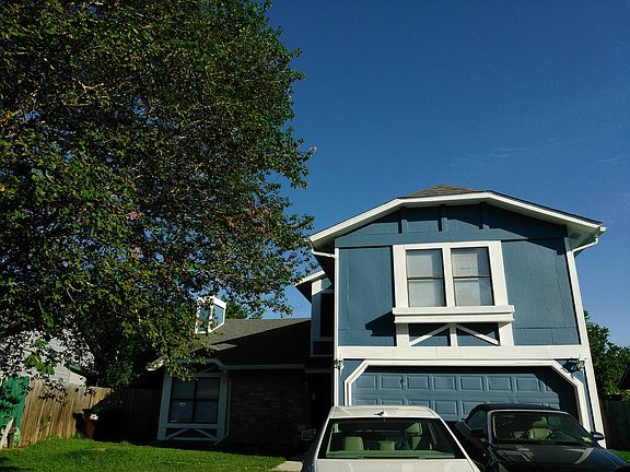 2nd image of 8012 Chimney Trl