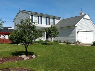 2262 Woodoak Dr, Round Lake Beach, IL