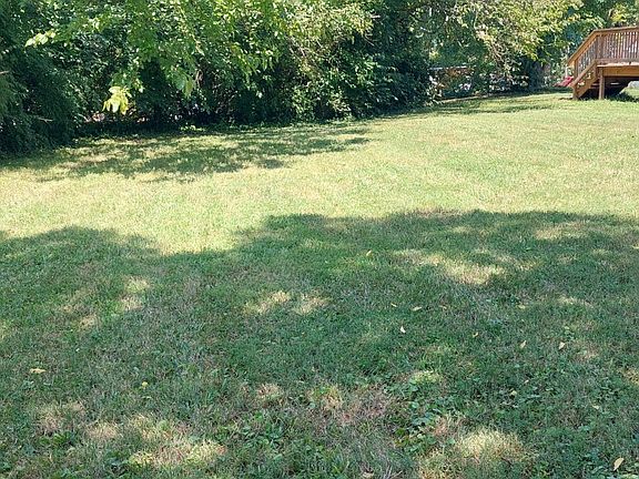 3rd image of 1833 Woodbine Ave Lot 21