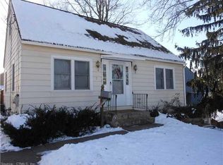 9 Magnolia Pl, Middletown, CT 06457