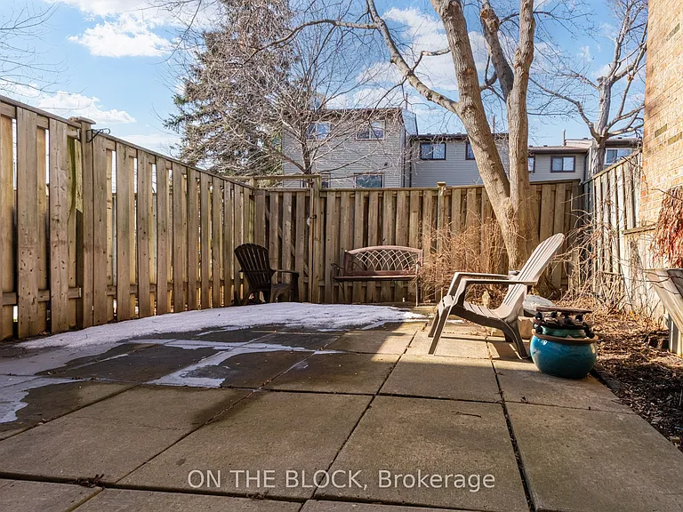 47 Carleton Pl — Photo 40