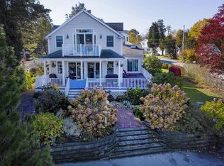 11 Shore Dr, Kingston, MA 02364