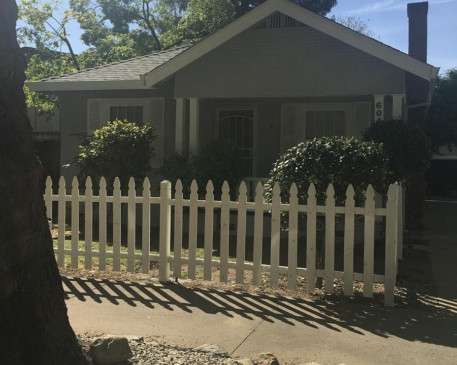 Front of House/Long Driveway to Detached 2-car garage