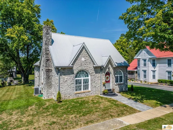 205 Wall St, Columbia, KY 42728