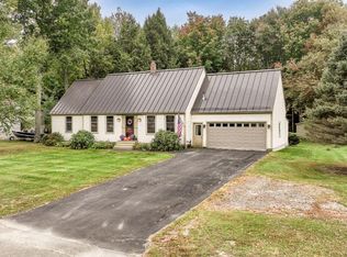 17 Court St, Winslow, ME 04901