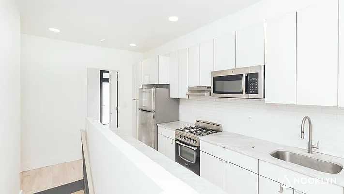 Rented by Nooklyn NYC LLC | media 4