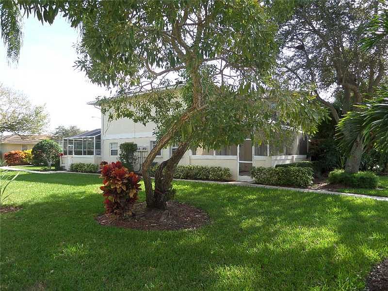 1st image of 1512 N Lawnwood Cir